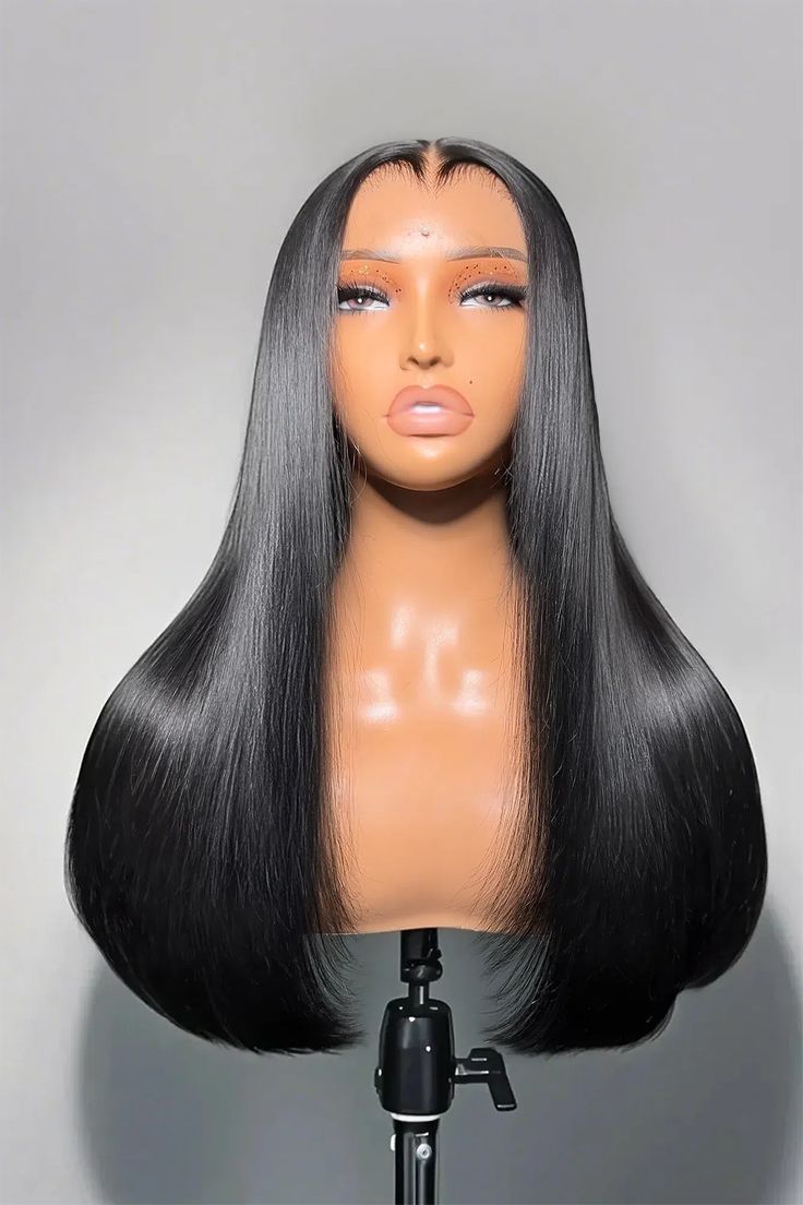DEFINED STRAIGHT WIG